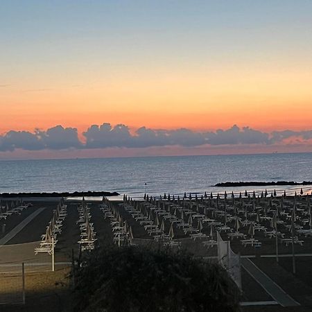 Hotel Cliff Rimini Extérieur photo