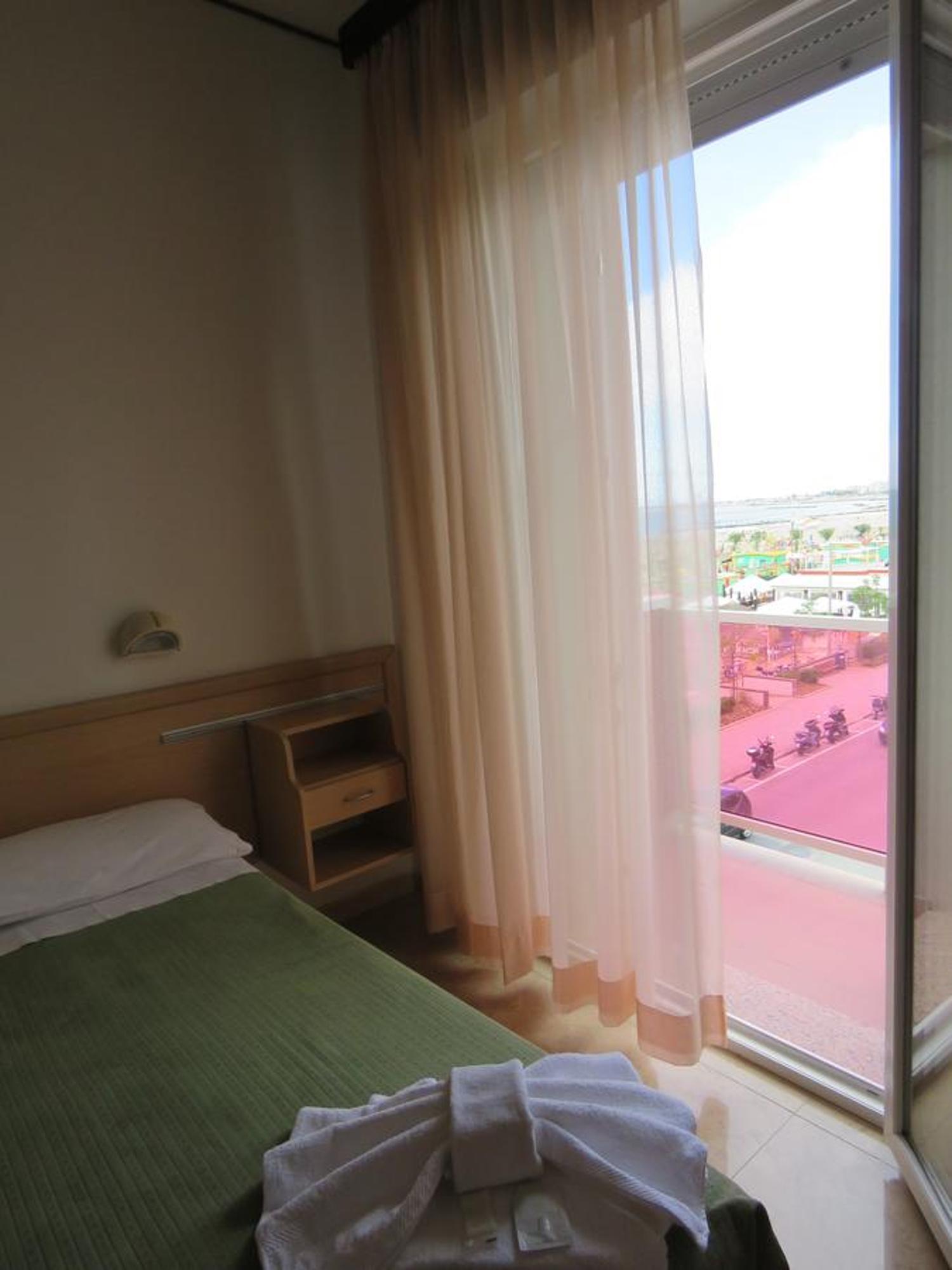 Hotel Cliff Rimini Extérieur photo